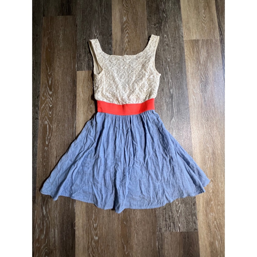 L8ter Dress Women Small Blue Cream Coral Lace Chambray Fit Flare Sleeveless